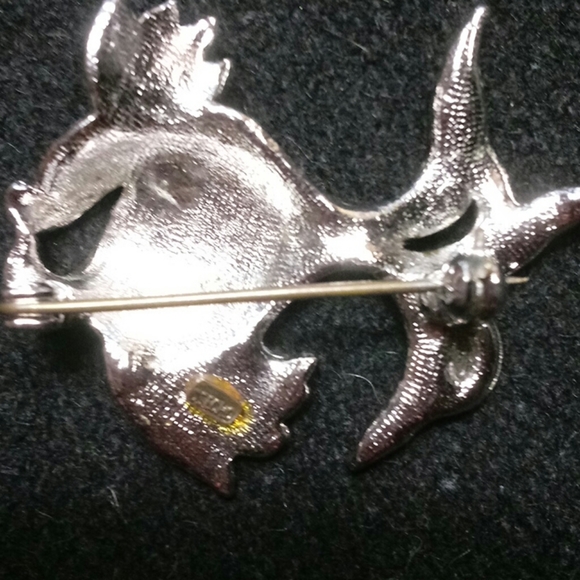 Pin - Picture 2 of 2